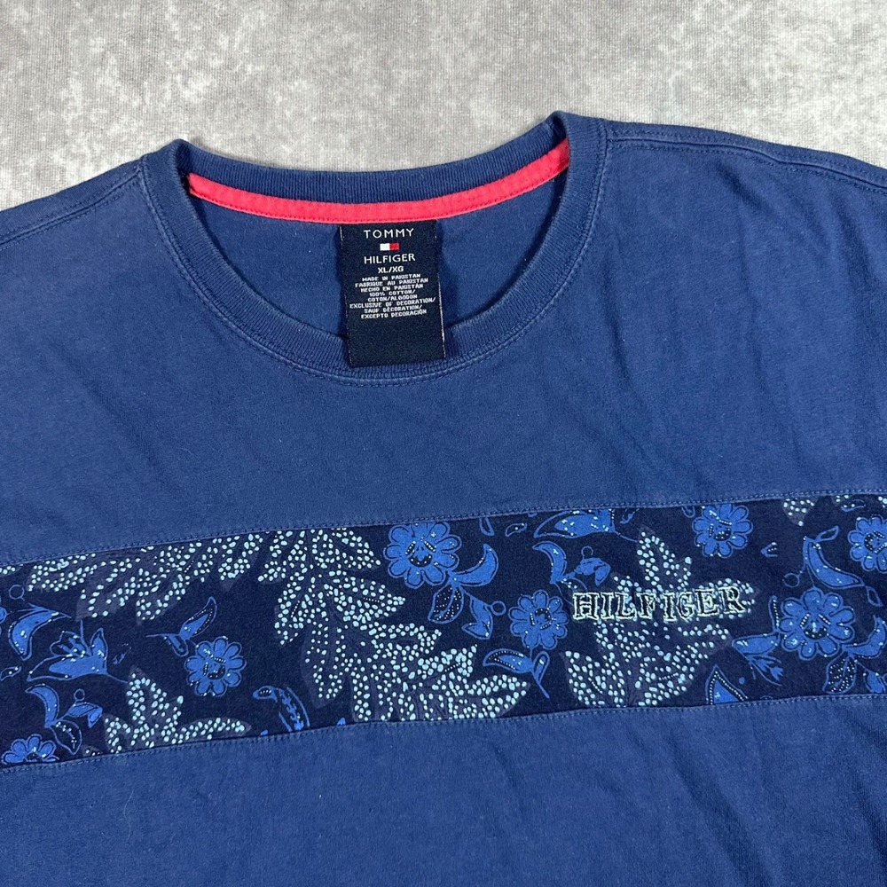 Tommy Hilfiger Mens XL Navy Blue Floral Chest Stripe Crewneck T-Shirt Cotton Y2K - Picture 3 of 5